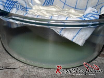 Die abgetropfte Flüssigkeit nach 24 Stunden