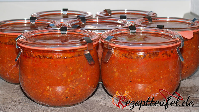 Ragù alla bolognese / Bolognese-Sauce (eingekocht)