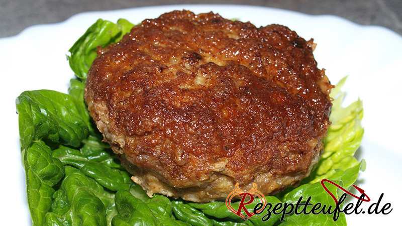Frikadellen aus gemischtem Hackfleisch