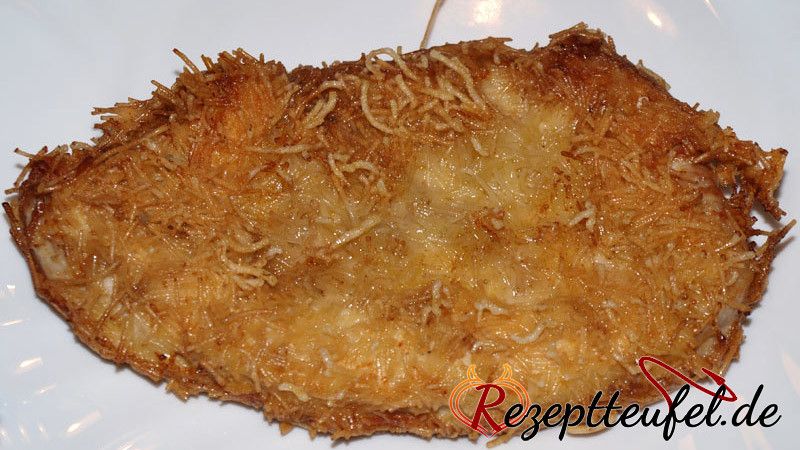 Putenschnitzel mit Glasnudelpanade