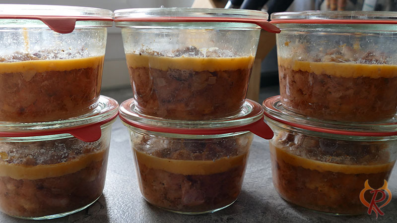 Bild zum Rezept Zwiebelfleisch vom Schwein im Glas